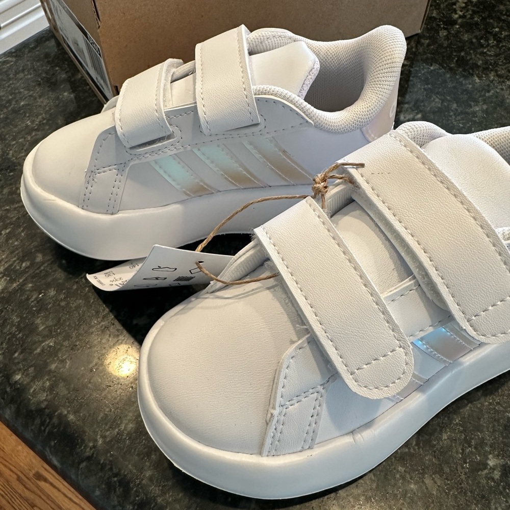 Adidas grand court toddler